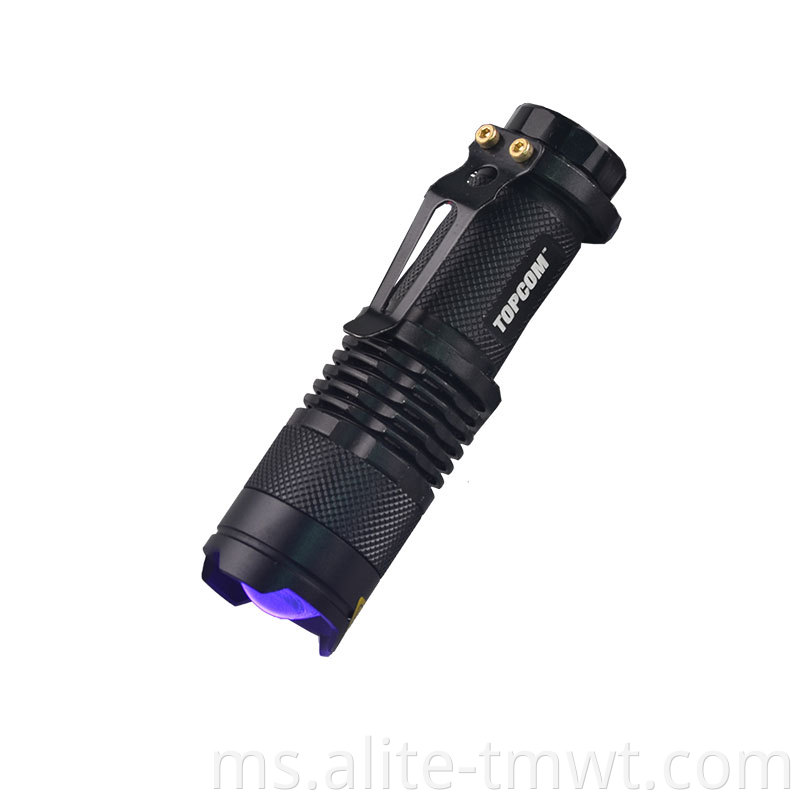 Kekuatan Zoomable 395nm UV Torch Light Pocket Lampu Lumen Tinggi untuk Penggunaan Kecemasan Luaran Berkhemah